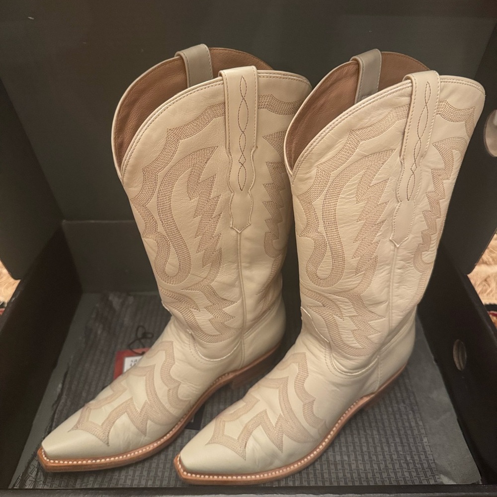 Lucchese Ivory Heeled Cowboy Boots - Picture 10 of 12